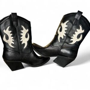 Cowgirl Boots – Black & White – Women’s Size 7
